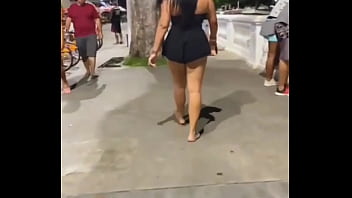 Preview 1 of Faketxi Ft - ME EXIBINDO NA ORLA EM SALVADOR,  ANTES DE SER DEVORADA POR CINCO BAIANOS PIROCUDOS. AINDA ME LAMBUZEI NA BUCETA GOSTOSA DE UMA AMIGA BAIANA.