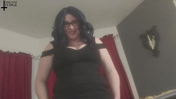 Preview 2 of In Die Fotze Abspritzen - Thigh High Boots and Strapon Worship Jane Judge