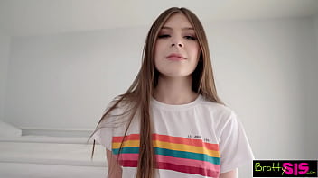 Preview 1 of Shcool Xnxx - Winter Jade says,  &quot_I&#039_m going to rub my pussy all over it and the pillow&quot_ - S14:E4