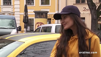 Preview 1 of Priti Zinta Pron Xxx - Ersties: Milena macht mit ihrem gelben Camaro eine hei&szlig_e Spritztour auf der Autobahn