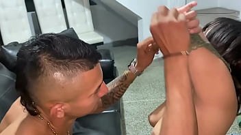 Preview 2 of Milf Mommy Gangbang - vamos mal en el colegio y follamos con nuestro profesor para que pase las  mateiras y el a&ntilde_o