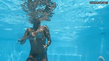 Preview 3 of Obat Tidur Porno - Euro blonde small tits pornstar Zazie swimming naked