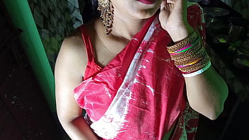 Preview 1 of Village Aunty Sex Hidden Camera - खाना डिलीवर करने आया zomato वाले लड़के को पटाकर xxx चूत चुदाई कराई
