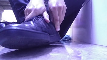 Preview 1 of Bhopal Xxx Sex Hot - SWEATY SIZE 10 FEET IN LEATHER SHOES