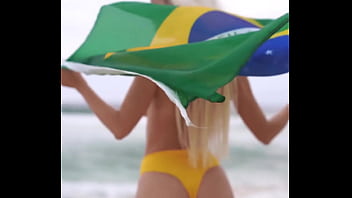 Preview 4 of Mom Caught Son In Bath - Eva Elfie in #Brazil