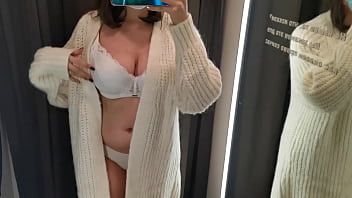 Preview 3 of Bachapan Ki Chudai Xxxxxxxxx - Fitting room