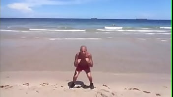 Preview 3 of Encoxada En La - MAXXX LOADZ WORKING OUT AT BEACH IN FORT LAUDERDALE FL THE JERSEY SHORE PORN STAR IS IN FL