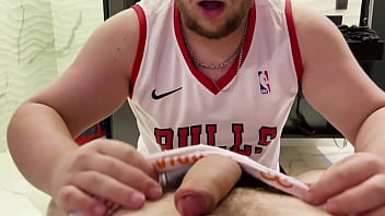 Preview 2 of Hairy Garter Belts And Stockings - TBT Erick Mete seus 24cm no Rabo Gordo do seu F&atilde_
