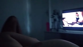 Preview 1 of Wlajtipch - Assistindo Netflix com Camila Nunes ofc