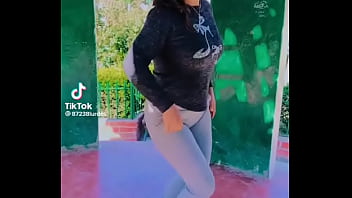 Preview 1 of Bbw Sofia Rose Kissing - Cholita virgen