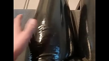 Preview 2 of Malaysia Anal Hd - Hei&szlig_ mit Vinyl leggings