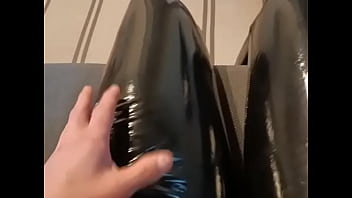 Preview 4 of Malaysia Anal Hd - Hei&szlig_ mit Vinyl leggings