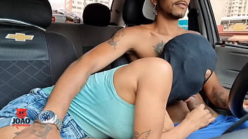 Preview 3 of Hot Gini Porn Eu - entrou no carro de estranho deu pra ele e foi embora ( Completo no RED )