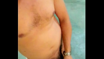 Preview 4 of Chal Akela Hd Video - No pod&iacute_a faltar leche hoy