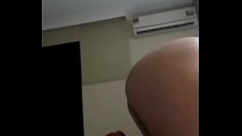 Preview 1 of Deflome Young - Bunda gostosa sentando no pau