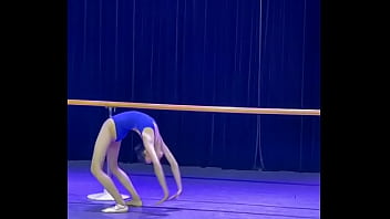 Preview 1 of Xxnex Mom Bbw - 北京音乐舞蹈学校