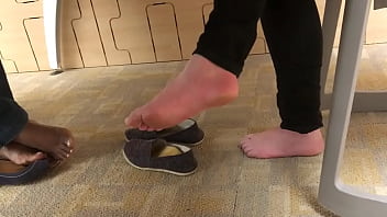 Preview 1 of Spain Xxx Taxis - candid feet