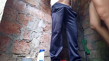 Preview 1 of Sophie Dee Black - TODOS ESTAN DE COMPRAS MENOS YO Y MI HERMANASTRO. FUI AL BA&Ntilde_O Y MI HERMANASTRO ME FUE SIGUIENDO. EL ENTRO AL BA&Ntilde_O Y ME COMENZO A TOCAR SUCIO,  LUEGO ME CALENTE Y COMENZAMOS A FOLLAR DE PIE DELICIOSO.