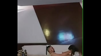 Preview 2 of Busty Mom Lesbian - Mi cu&ntilde_ada se inca y me pega una rica mamada