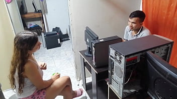 Preview 1 of Libby Smith Pinpupfiles - 1 parte se me da&ntilde_o unos computadores llamo al t&eacute_cnico para una revisada y termina cheque&aacute_ndome otra cosa