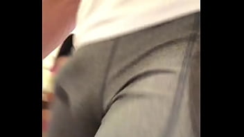 Preview 3 of Pissing Gay Teen Boy - Bulge visible au MacDo