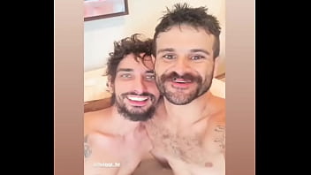 Preview 1 of Fmm Orgy - Valeu del&iacute_cia fernando brutto ?