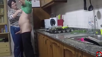 Preview 1 of Cidade Cacador Sc Caiu Na Net - She has arrived from shopping and they fuck in the kitchen. Claudia Marie ctdx
