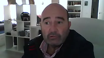 Preview 4 of Queue Bizarre - V&iacute_deo de verificaci&oacute_n