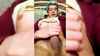 Preview 2 of Fake Aparna Sen Xnxx - Joven youtuber jalandose la verga