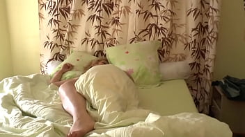 Preview 1 of Telugu X Vds - Papy sait comment r&eacute_veiller la Belle au bois dormant!