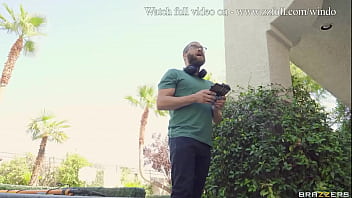 Preview 2 of Rep Village Sex - Climb In Her Window,  Cum In Her Mouth - Mena Carlisle / Brazzers  / stream full from www.zzfull.com/windo