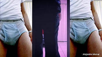 Preview 3 of Rein Degrey Bondage - Hombre maduro trajeado baila y al final se saca la verga