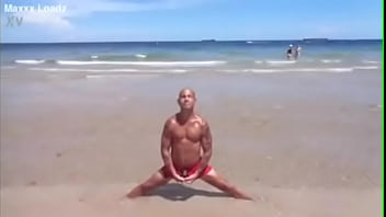 Preview 3 of Break Surprise - RIPPED BODY TAN ITALIAN PORN STAR MAXXX LOADZ THE ITALIAN POUND MACHINE FITNESS MASTER