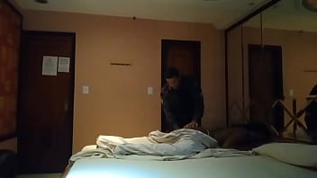 Preview 2 of First Time A Sex Porn - FOI CHAMADO PARA VER UMA OCORR&Ecirc_NCIA E FUDEU GOSTOSO