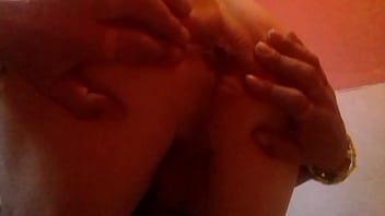 Preview 2 of Cream Squinting - evivare22puto