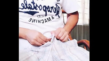 Preview 4 of Virgin Xxxvidio - Me voy poniendo duro