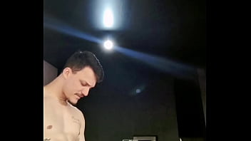 Preview 3 of Big Boos Xxx Sexy - Perdi no jogo e tive que dar minha bucetinha para ele