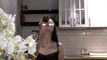 Preview 1 of Squirt Feet And Orgasm - Nymphomaniac goth teen wrong door and got on my cock