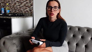 Preview 1 of Brazzer Big Blobs Com - Sexy Girlfriends called a Guy for Sex)