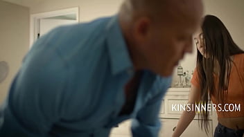 Preview 1 of Xcel Moves - Tiny Girl Seduces &amp_ Fucks Her American Stepdad | KinSinners