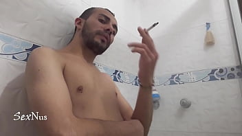 Preview 3 of 18 Six Xxx Vi Animals - Fumando en el ba&ntilde_o de mi casa