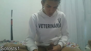 Preview 4 of Pst Forced - Venham dar uma boa gozada comigo,  ja que est&aacute_ sem fazer nada,  completo no RED.