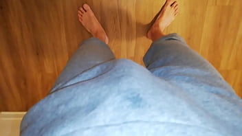 Preview 4 of Jordi Sister Fuck - I pee in the sleeping room