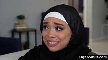 Preview 1 of Mujeres Morenas - First time sex for muslim stepbrother and stepsister