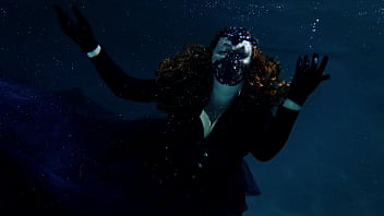 Preview 1 of Yaman Girl - gothic underwater shooting in swimmimg pool! (Arya Grander)