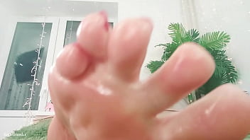 Preview 1 of Wholyhood Heroin - What do you think about feet and Jerk Off Instruction game in the same time? Arya Grander