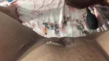Preview 1 of South African Black Muslim Wife - Plug na buceta