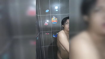 Preview 2 of Ghetto Cum - my wife went to bathe and I record her and this nice chat happens with my busty 25-year-old wife