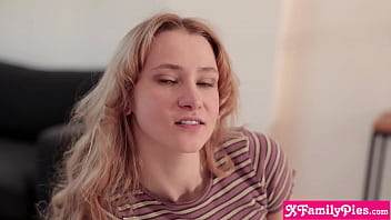 Preview 3 of Topfull Xxw - Extremely horny teen stepdaughter Ivi Rein visits her stepdaddy in Prague and this happened