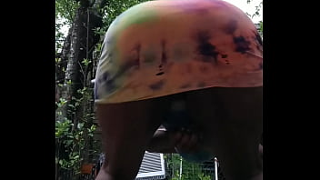 Preview 2 of Girl Raped In Garage - twerking
